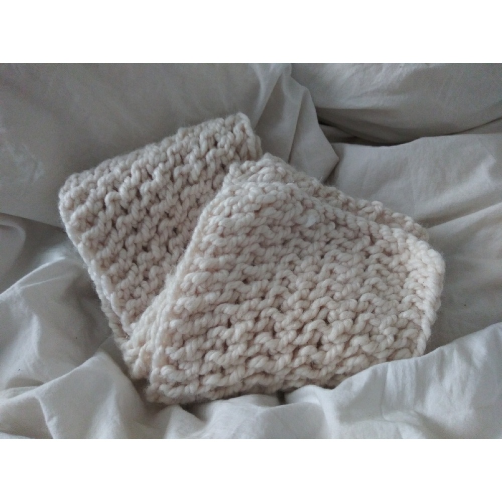 Knitted scarf